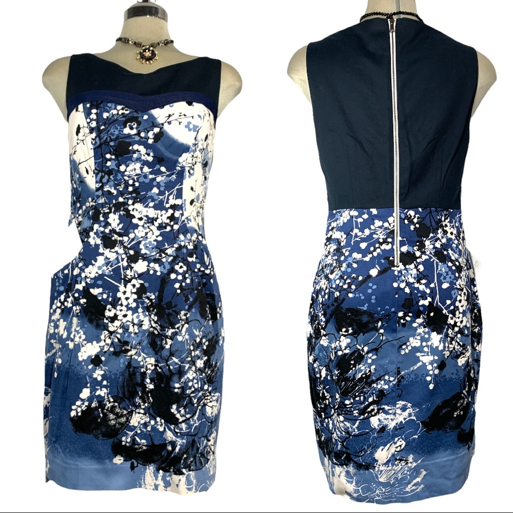 tahari Blue and white print Sheath  Sleeveless  Midi Dress size 6